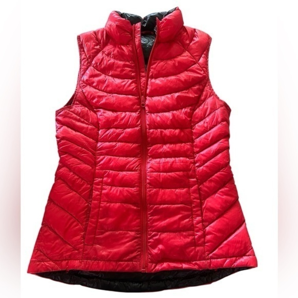 Lightweight Quilted Down Puff Vest - Womens Size 8 - Red and Black